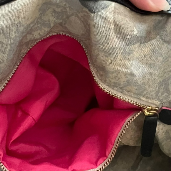 Elliott Lucca Sintra Soft Leather Large Tote - Picture 11 of 15